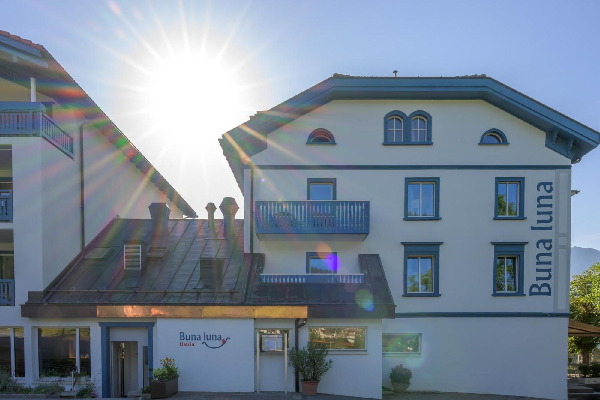 Hotel Buna Luna By Seehof Laax Luaran gambar